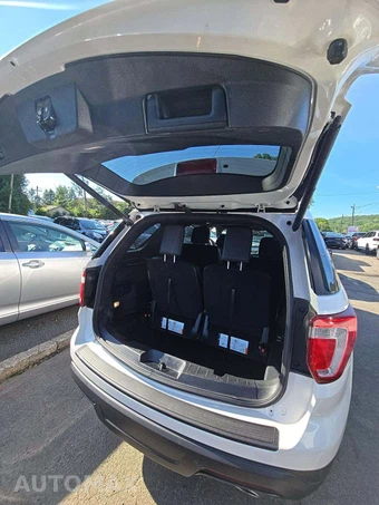 2018 Ford Explorer XLT – miniatura 15