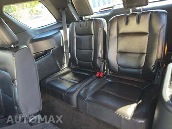 2018 Ford Explorer XLT - miniatura 11
