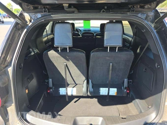 2018 Ford Explorer XLT - miniatura 12