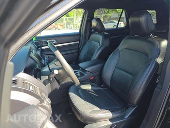 2018 Ford Explorer XLT - miniatura 3