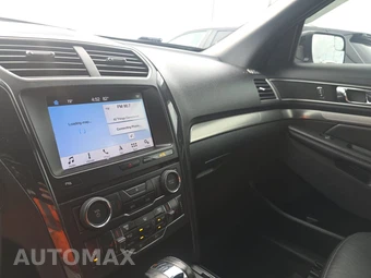 2018 Ford Explorer XLT - miniatura 11