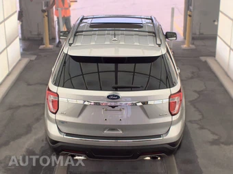 2018 Ford Explorer XLT - miniatura 5