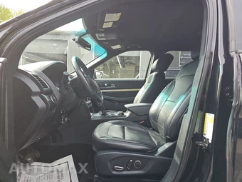 2018 Ford Explorer XLT – miniatura 7