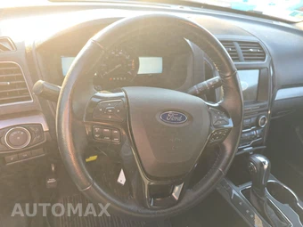 2018 Ford Explorer XLT – miniatura 10