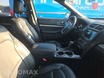 2018 Ford Explorer XLT – miniatura 8