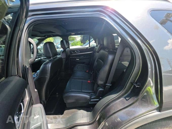 2018 Ford Explorer XLT - miniatura 13