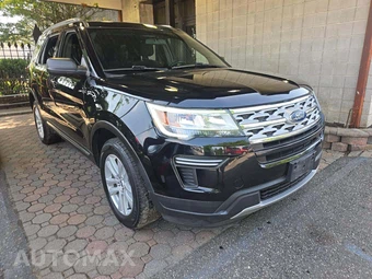 2018 Ford Explorer XLT - miniatura 4