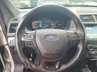 2018 Ford Explorer XLT - miniatura 10