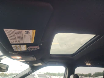 2018 Ford Explorer XLT - miniatura 18