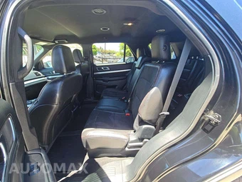 2018 Ford Explorer XLT - miniatura 13