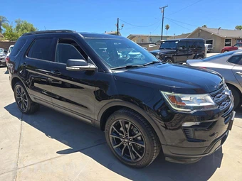 2018 Ford Explorer XLT - miniatura 4