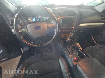 2018 Ford Explorer XLT - miniatura 11