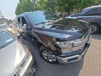 2018 Ford F-150 King Ranch Crew Cab Short Bed - miniatura 4