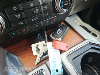 2018 Ford F-150 King Ranch Crew Cab Short Bed - miniatura 8