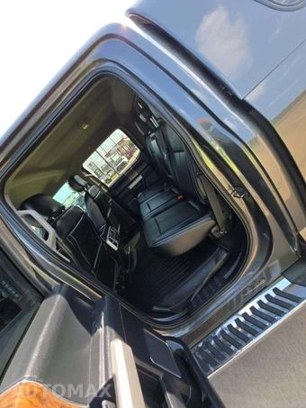 2018 Ford F-150 Lariat Crew Cab Medium Bed - miniatura 10