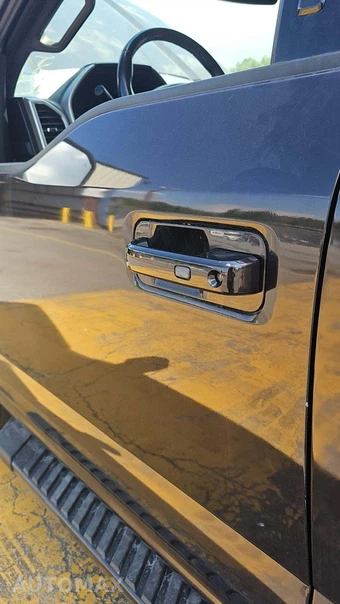 2018 Ford F-150 Lariat Crew Cab Medium Bed - miniatura 19