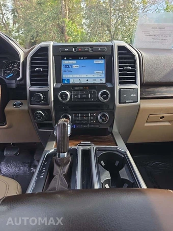 2018 Ford F-150 Lariat Crew Cab Medium Bed - miniatura 7