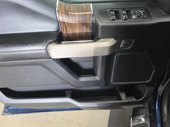 2018 Ford F-150 Lariat Crew Cab Medium Bed - miniatura 9