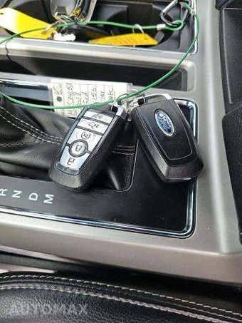 2018 Ford F-150 Lariat Crew Cab Medium Bed - miniatura 8