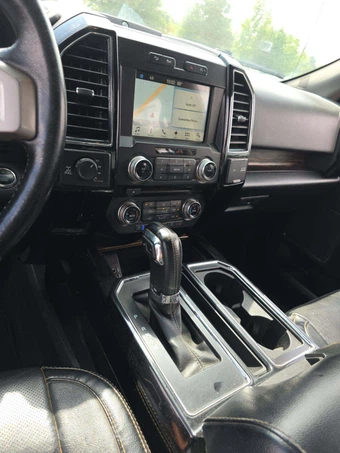 2018 Ford F-150 Lariat Crew Cab Short Bed - miniatura 10