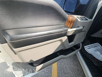 2018 Ford F-150 Lariat Crew Cab Short Bed - miniatura 9