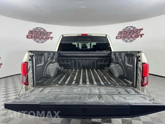 2018 Ford F-150 Lariat Crew Cab Short Bed - miniatura 29