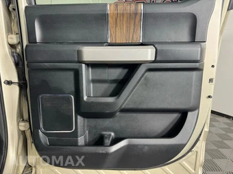 2018 Ford F-150 Lariat Crew Cab Short Bed - miniatura 46