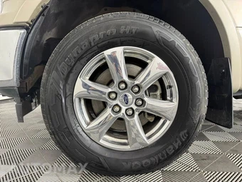 2018 Ford F-150 Lariat Crew Cab Short Bed - miniatura 47