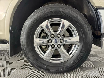 2018 Ford F-150 Lariat Crew Cab Short Bed - miniatura 50