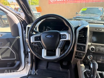 2018 Ford F-150 Lariat Crew Cab Short Bed - miniatura 16
