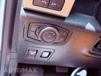 2018 Ford F-150 Lariat Crew Cab Short Bed - miniatura 29