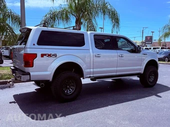 2018 Ford F-150 Lariat Crew Cab Short Bed - miniatura 5