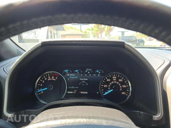 2018 Ford F-150 Lariat Crew Cab Short Bed - miniatura 9