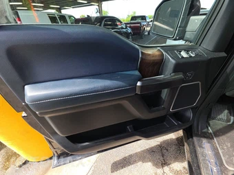2018 Ford F-150 Limited Crew Cab Short Bed - miniatura 9