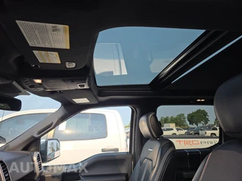 2018 Ford F-150 Platinum Crew Cab Medium Bed - miniatura 17