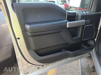 2018 Ford F-150 Platinum Crew Cab Medium Bed - miniatura 9