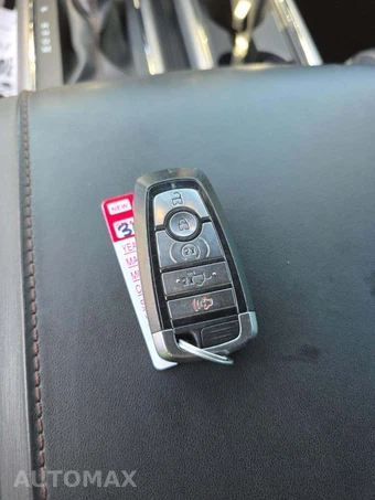 2018 Ford F-150 Platinum Crew Cab Short Bed - miniatura 8