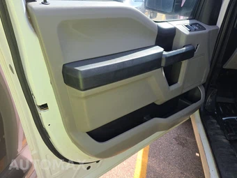 2018 Ford F-150 XL Crew Cab Medium Bed - miniatura 9