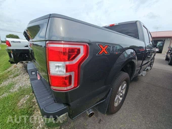 2018 Ford F-150 XLT Crew Cab Medium Bed - miniatura 3