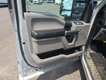 2018 Ford F-150 XLT Crew Cab Medium Bed - miniatura 9