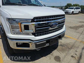 2018 Ford F-150 XLT Crew Cab Medium Bed - miniatura 2