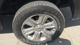 2018 Ford F-150 XLT Crew Cab Medium Bed - miniatura 32