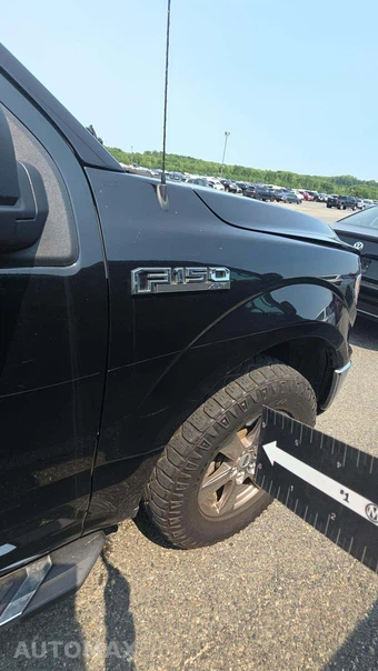 2018 Ford F-150 XLT Crew Cab Medium Bed – miniatura 29