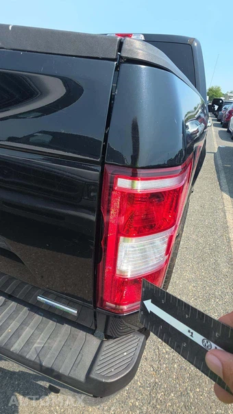 2018 Ford F-150 XLT Crew Cab Medium Bed – miniatura 34