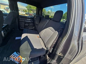 2018 Ford F-150 XLT Crew Cab Medium Bed - miniatura 13