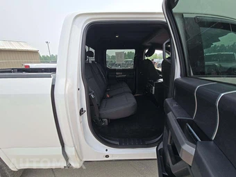 2018 Ford F-150 XLT Crew Cab Medium Bed - miniatura 13