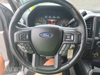 2018 Ford F-150 XLT Crew Cab Short Bed – miniatura 10