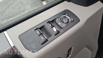 2018 Ford F-150 XLT Crew Cab Short Bed – miniatura 33