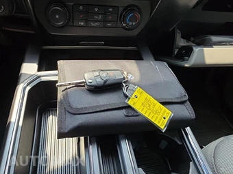 2018 Ford F-150 XLT Crew Cab Short Bed - miniatura 25