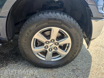 2018 Ford F-150 XLT Crew Cab Short Bed - miniatura 9